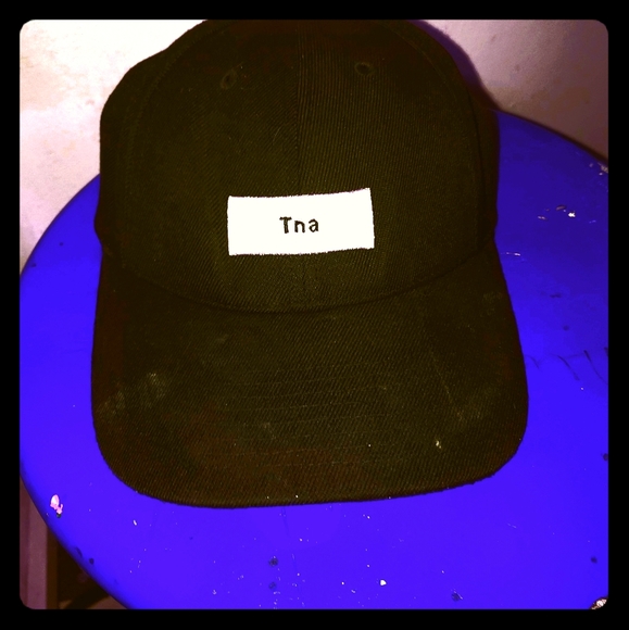 Baseball hat - Picture 1 of 1